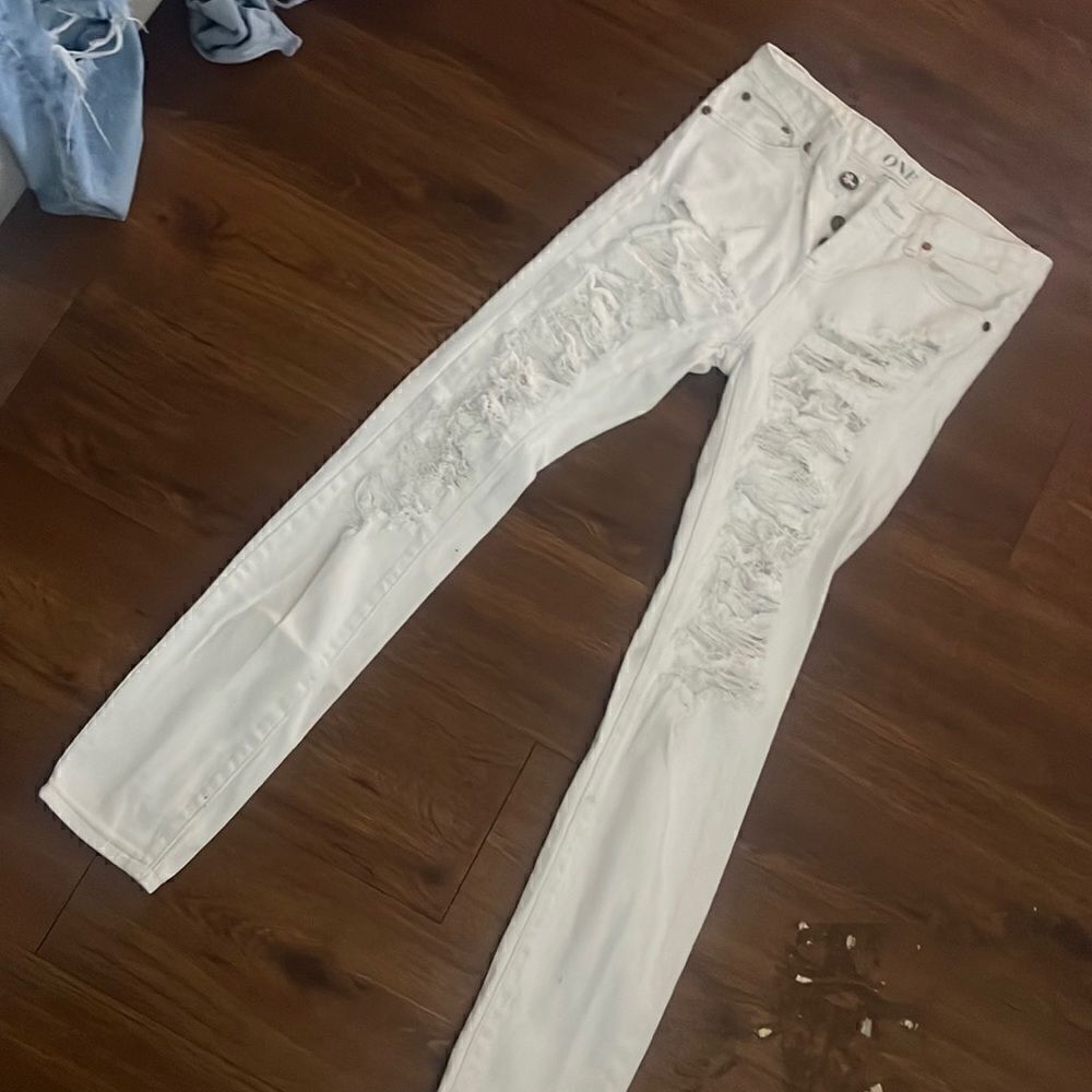 LIKE NEW One Teaspoon White Ripped Jeans - Size 26 - Skinny Jeans